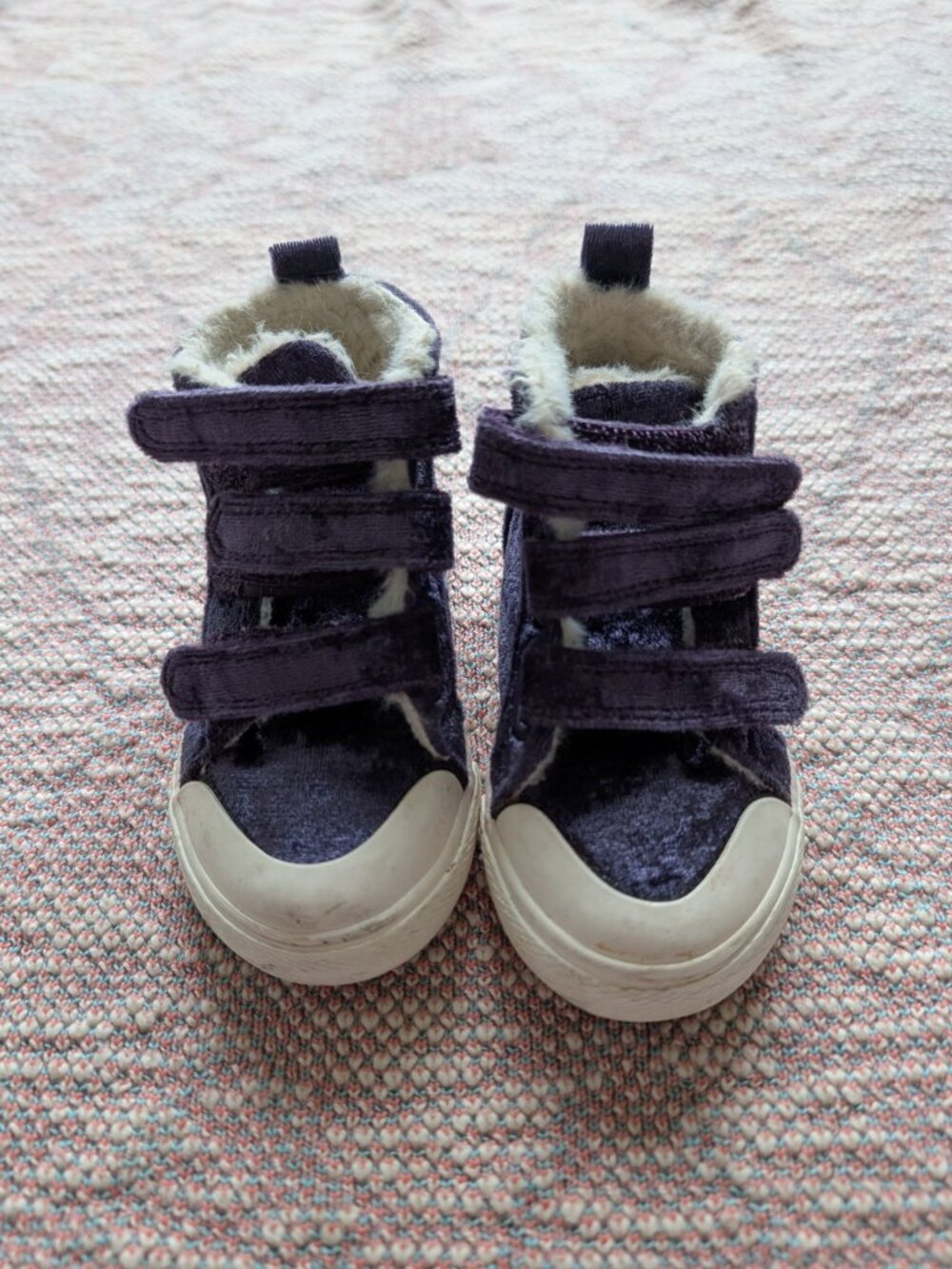 Cat & Jack Toddler Girls High Top Velvet Purple Shoes Size 5